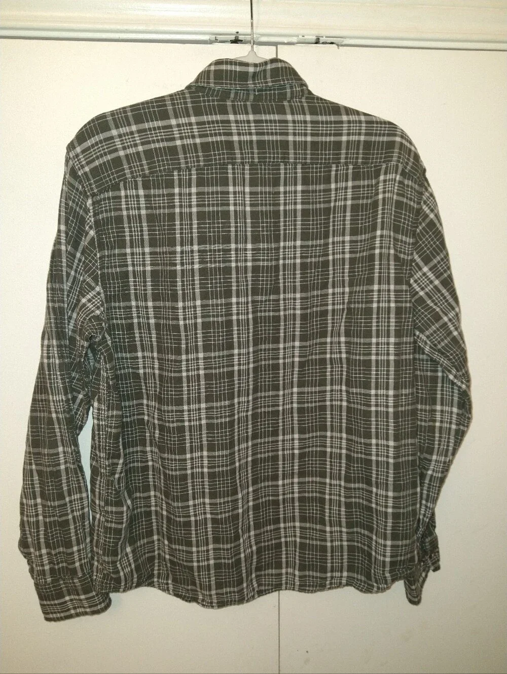 Banana Republic Standard Fit Plaid Long Sleeve Button Down Shirt Men's sz Medium